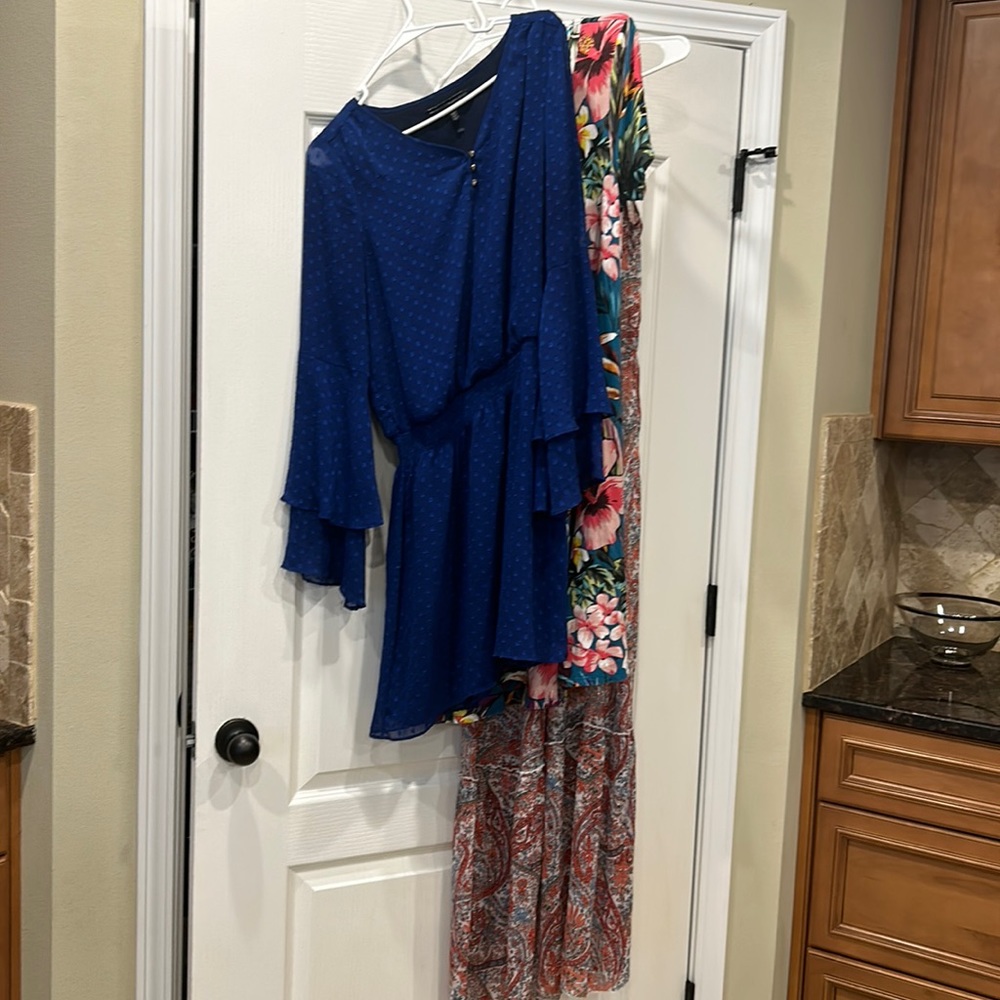 3 Medium Summer Dresses Excellent